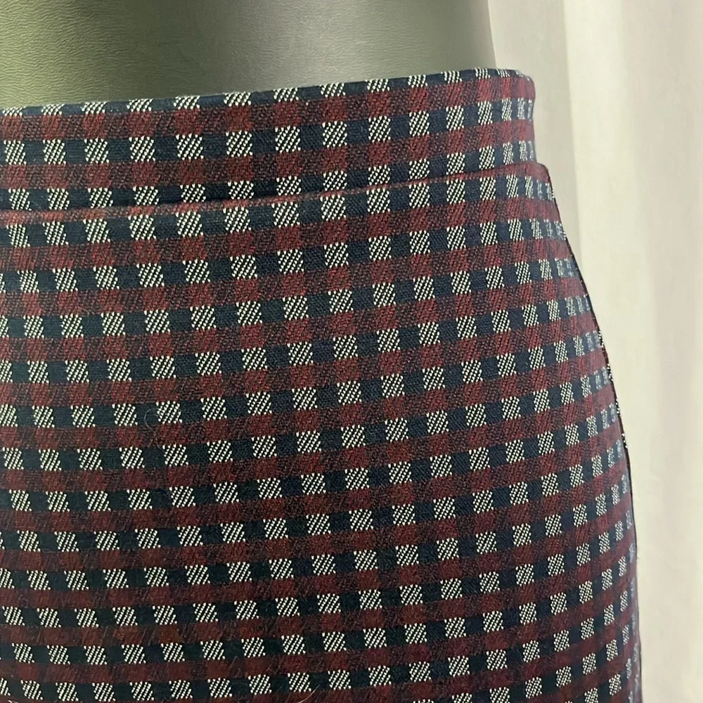 Ann Taylor Navy & Burgundy Plaid Ruffle Hem Pencil Skirt